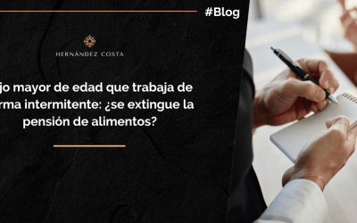 Hijo mayor de edad con trabajo intermitente: ¿se extingue la pensión de alimentos?